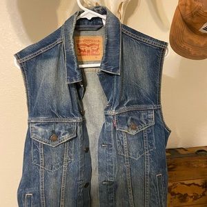 Levi’s Jean vest